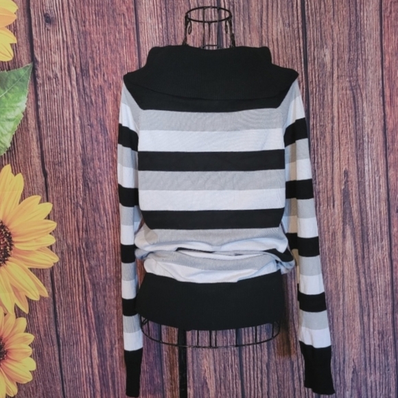 No Boundaries Fold-Over Striped Pullover Sweater - Picture 4 of 9